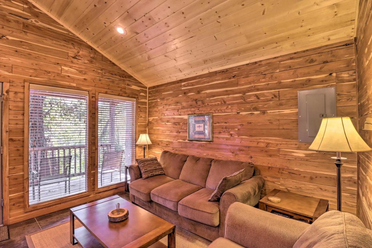 Heber Springs Cabin With Deck And River Views! Екстер'єр фото